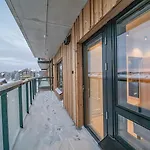 Slopeside Bliss C21 Center By Aavalevi アパート レヴィ