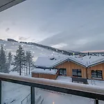 アパート Slopeside Bliss C21 Center By Aavalevi