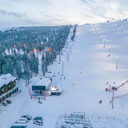 Slopeside Bliss Center By Aavalevi