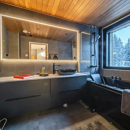 Slopeside Bliss Center By Aavalevi Apartman