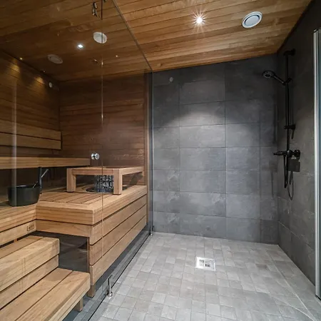 Slopeside Bliss Center By Aavalevi Apartman *