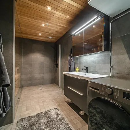 Slopeside Bliss Center By Aavalevi Levi