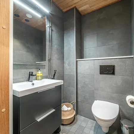 Slopeside Bliss Center By Aavalevi * Levi