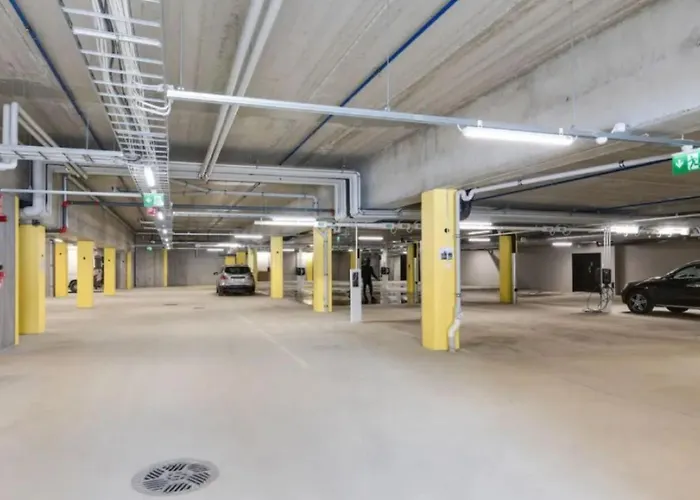 Slopeside Bliss C21 Center By Aavalevi * Levi